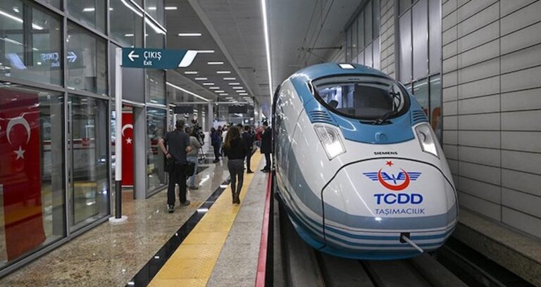 ankara-sivas-yht-hatti-2-yilda-16-milyon-yolcu-tasidi-1aRVruMF.jpg