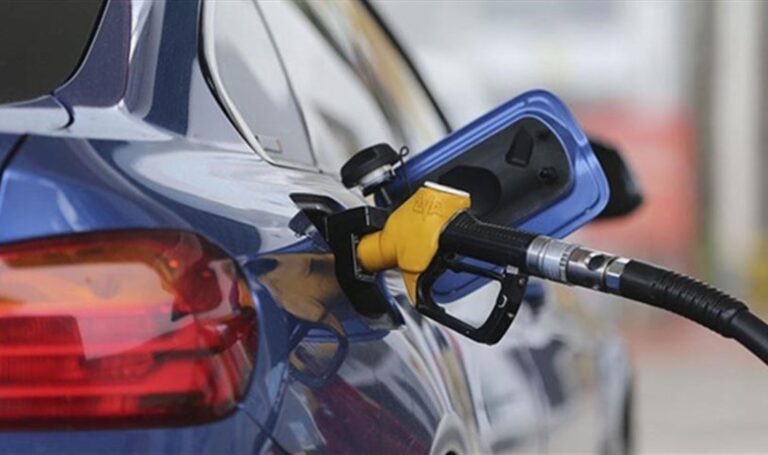 bu-gece-tabelalar-degisecek-motorine-zam-yolda-crvmB2Wj.jpg