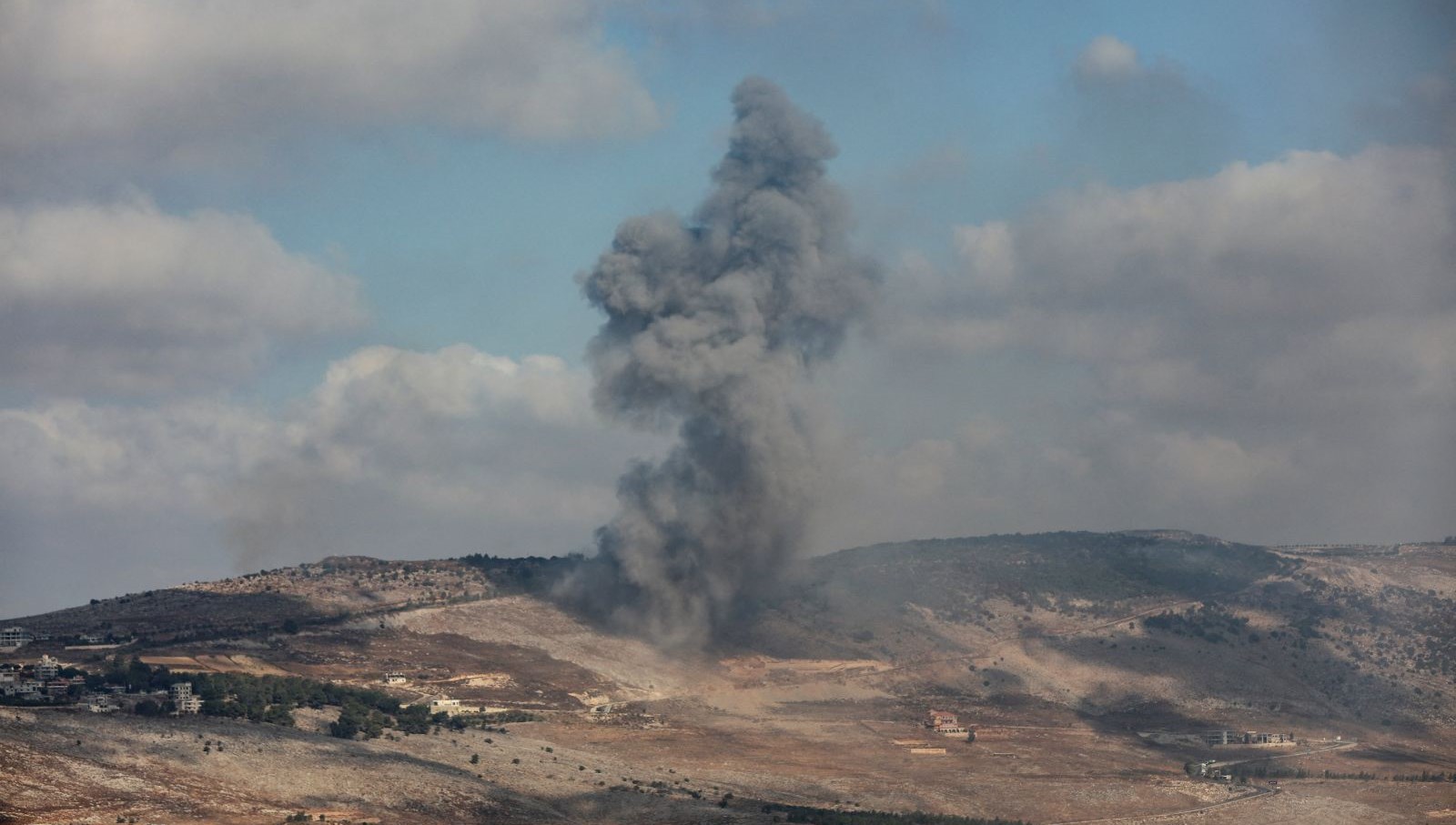 israilden lubnana saldiri 4u cocuk 12 sivil yaralandi 5sCGwDgJ