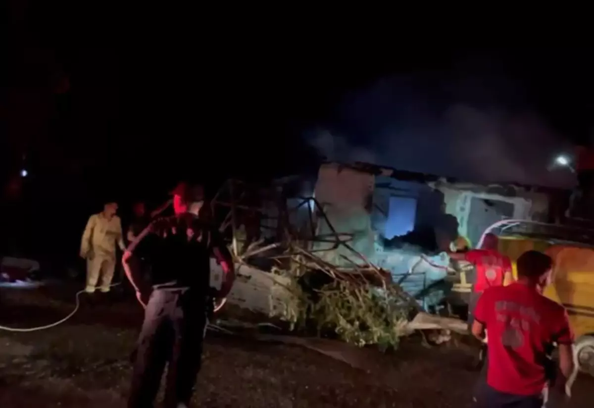 mersinde yanginda iki kisi hayatini kaybetti SGQXnBlG