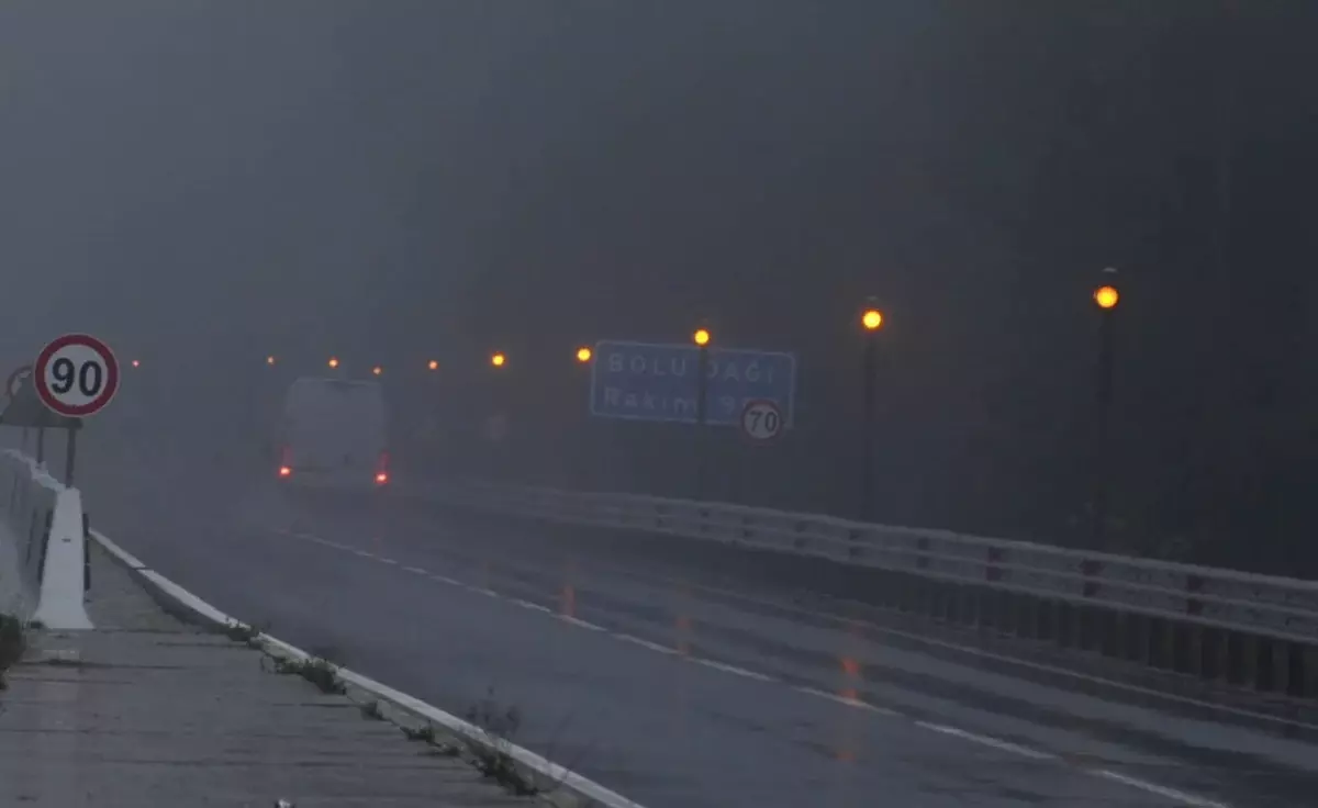 bolu daginda sis ve saganak eMcrmFh1