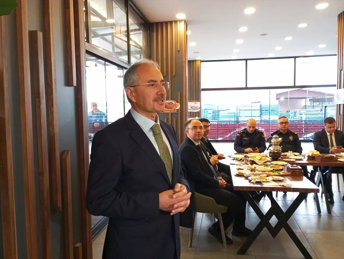 carsambada muhtarlar gunu kutlamasi IBg6ifIO.jpg