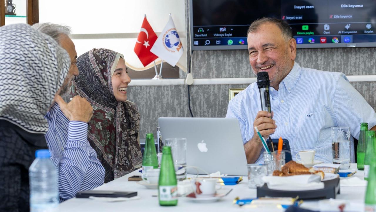 murat ulkerden adev vakfinin programinda samimi aciklamalar WTgwFQCV.jpg