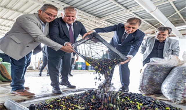 sezonun ilk zeytinyagi baskan tugaydan NvpQVPLW.jpg