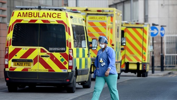 Gana’da yolcu otobüsü ile ambulans çarpıştı: 16 ölü