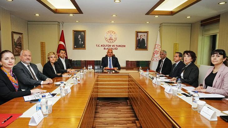 Turizm sektörünün temsilcileri Bakan Ersoy ile bir araya geldi