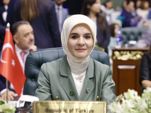 Bakan goktastan iit zirvesinde gazze ve kadinlarin guclenmesi vurgusu 4A6al79e
